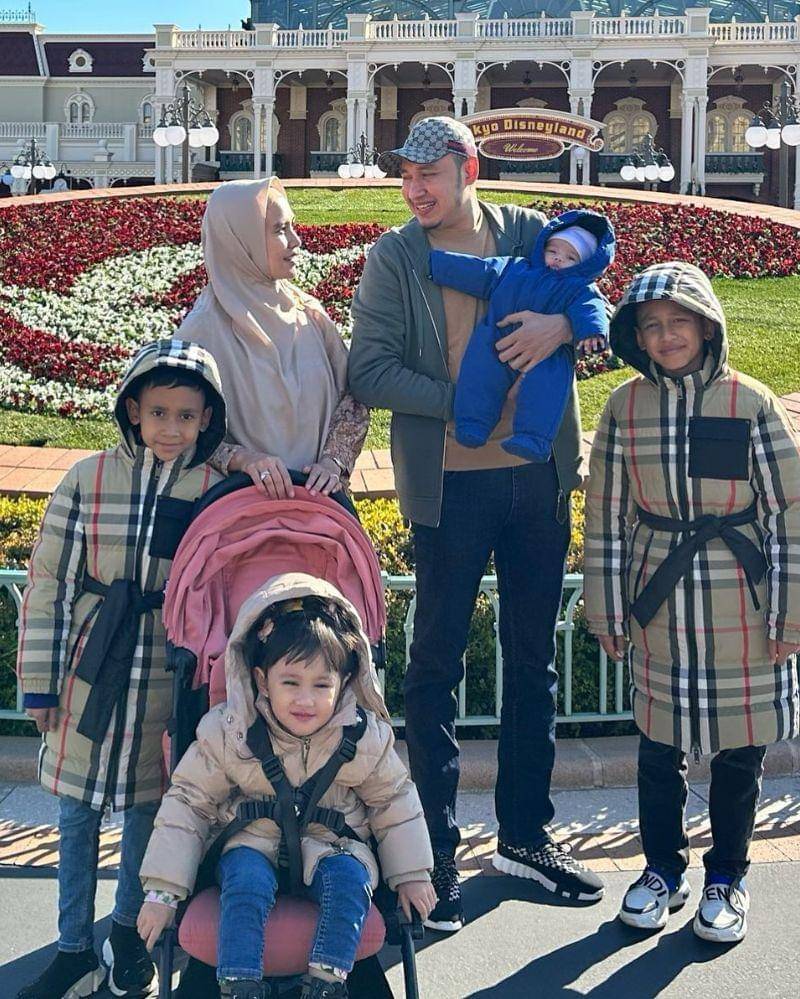 Instagram.com/kartikaputriworld